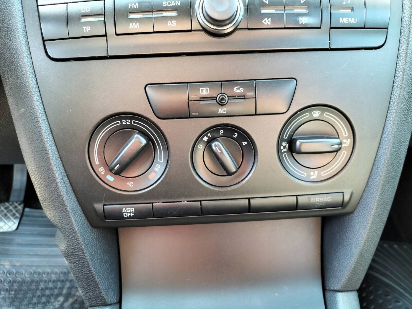 PANEL des lüfters Konsole mitte RAHMEN SKODA OCTAVIA II