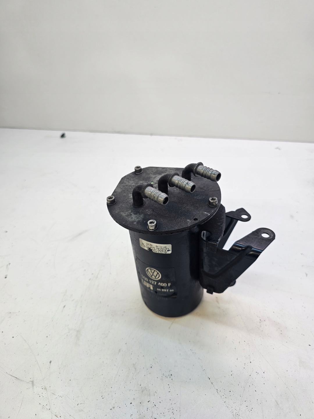 POKLOPAČ FILTERA GORIVA AUDI A3 8V VW 5Q0127400F