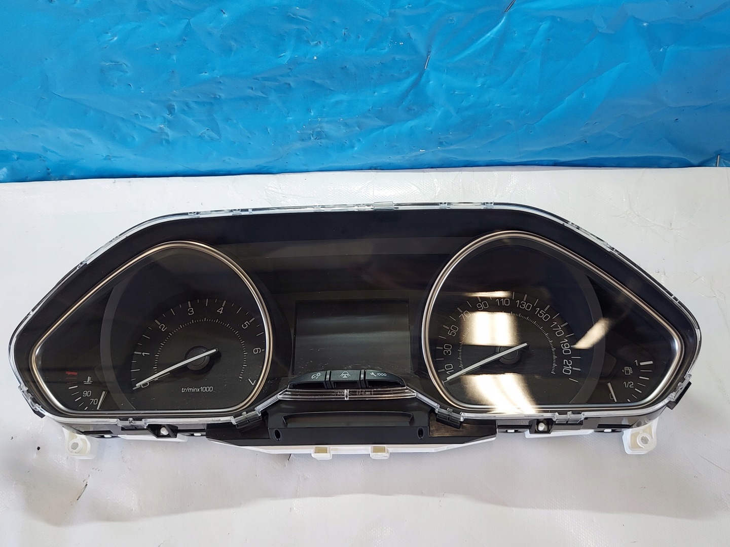 dials clock PEUGEOT 2008 1.2 VTI 2017R 9816242580