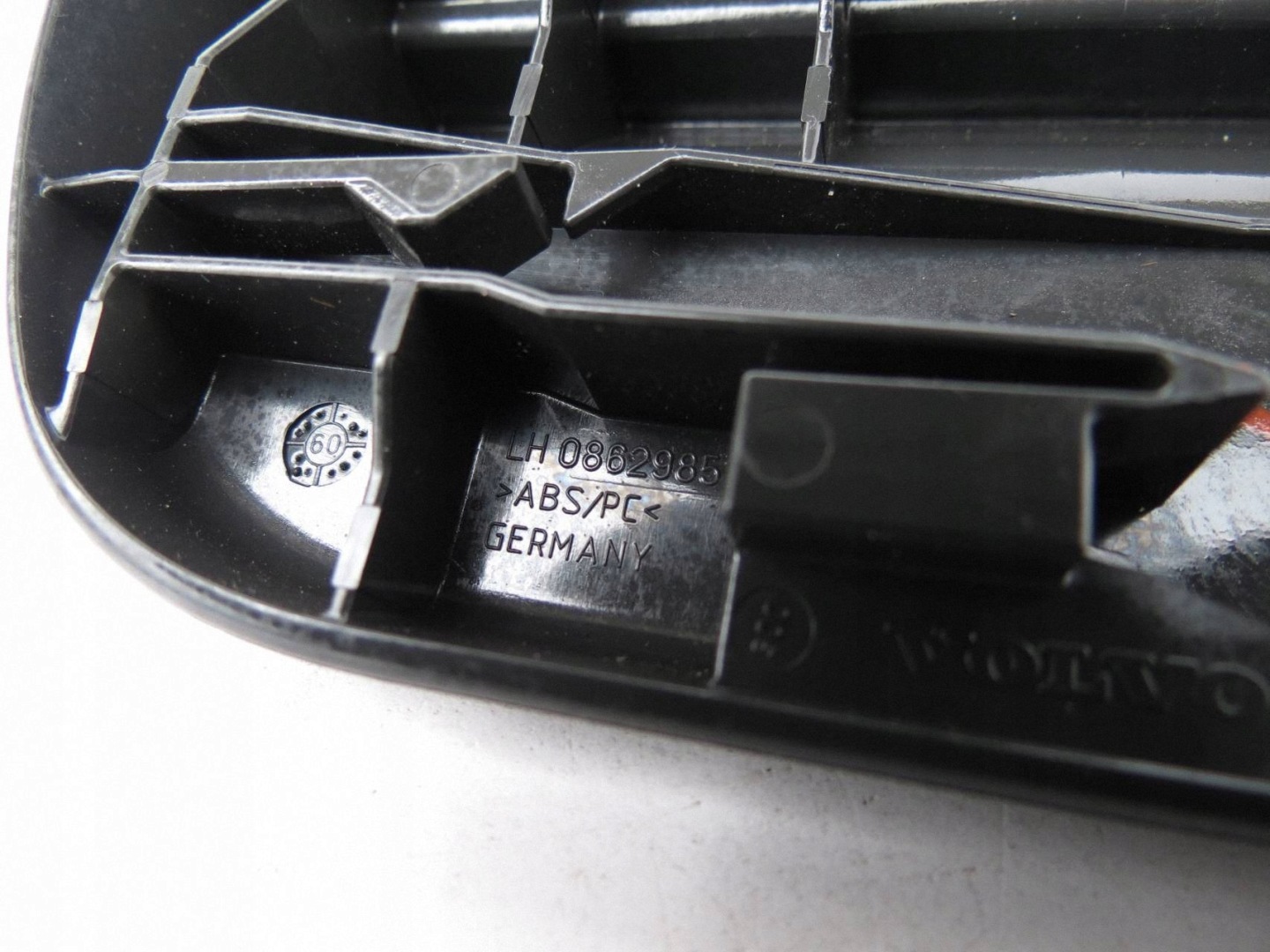 spoiler cover SZYNY seat left front VOLVO S40 0862985