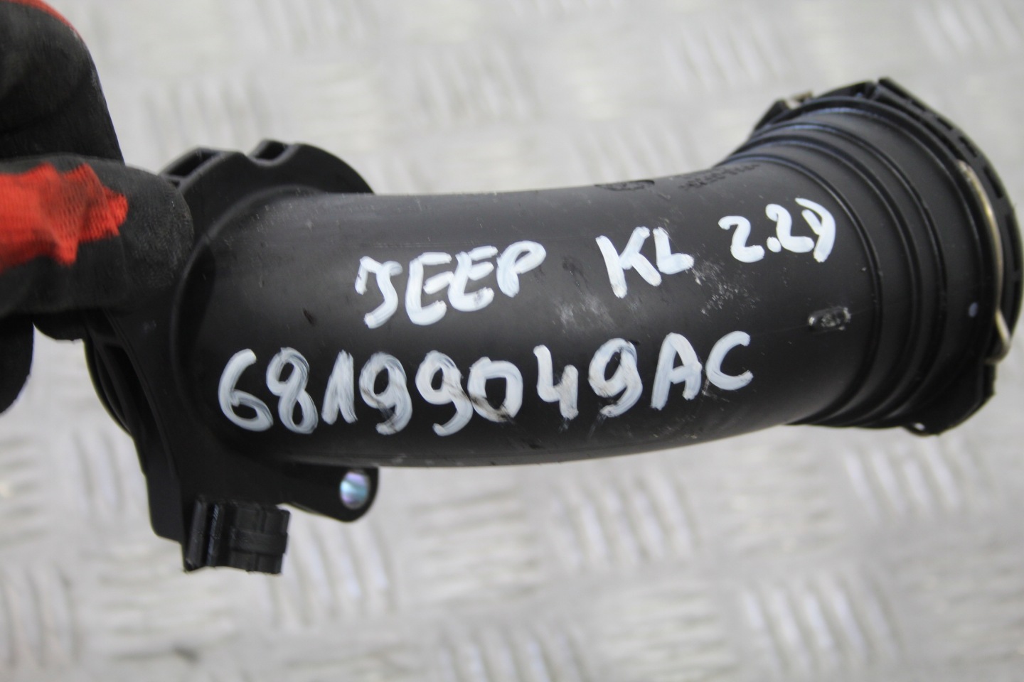 pipe wiring JEEP CHEROKEE KL 68199049AC