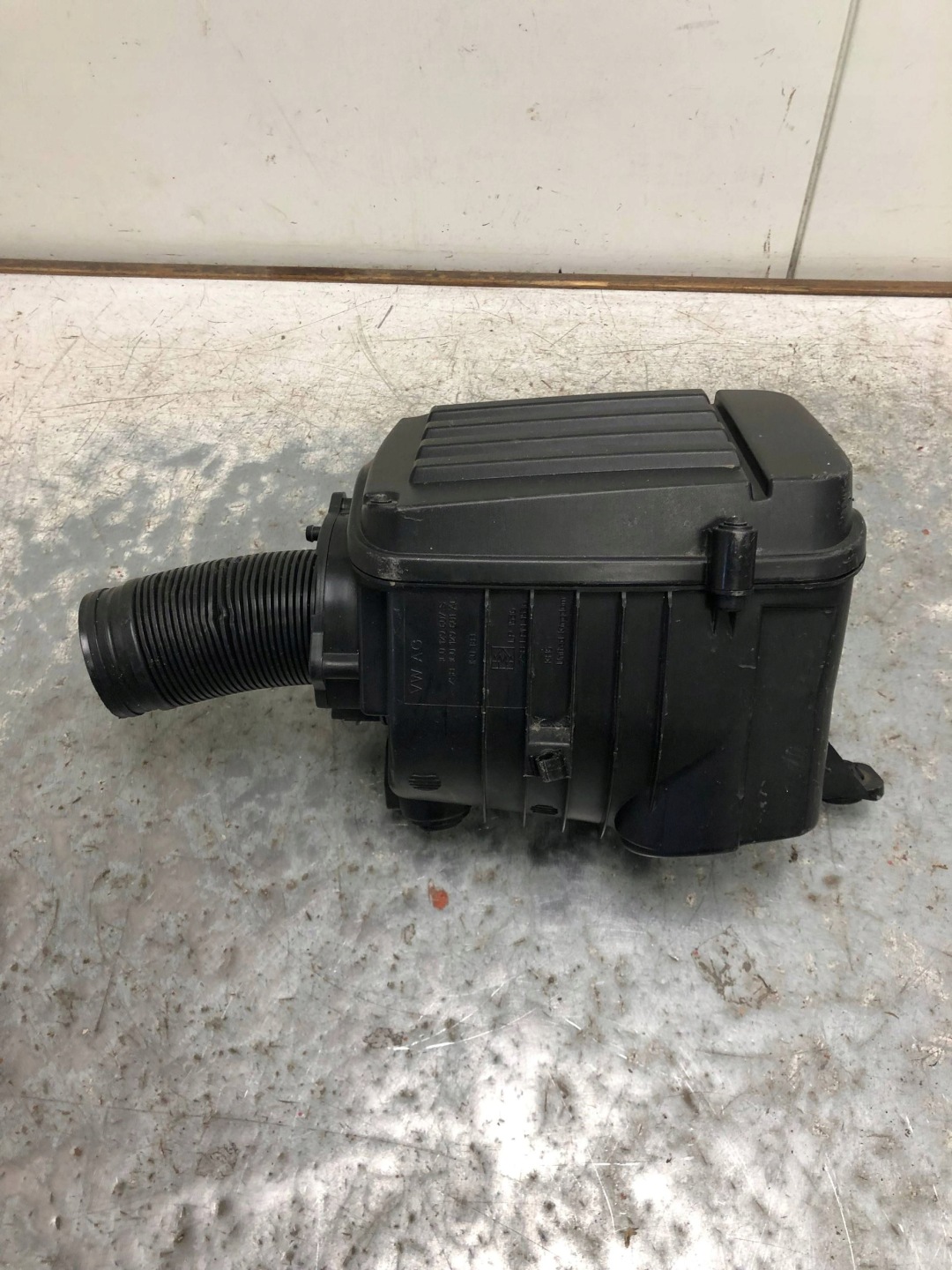 Gehäuse filter luft VW PASSAT B6 3C0129607S