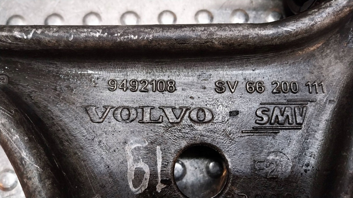 arm right front 9492108 P8649542 VOLVO S80 and