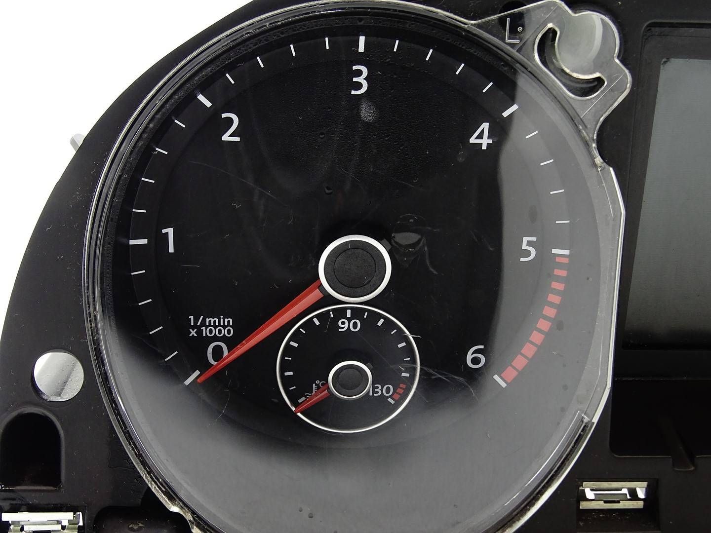 dials dials PREDKOSCIOMIERZ VW PASSAT CC 2.0 TDI 3C8920970S