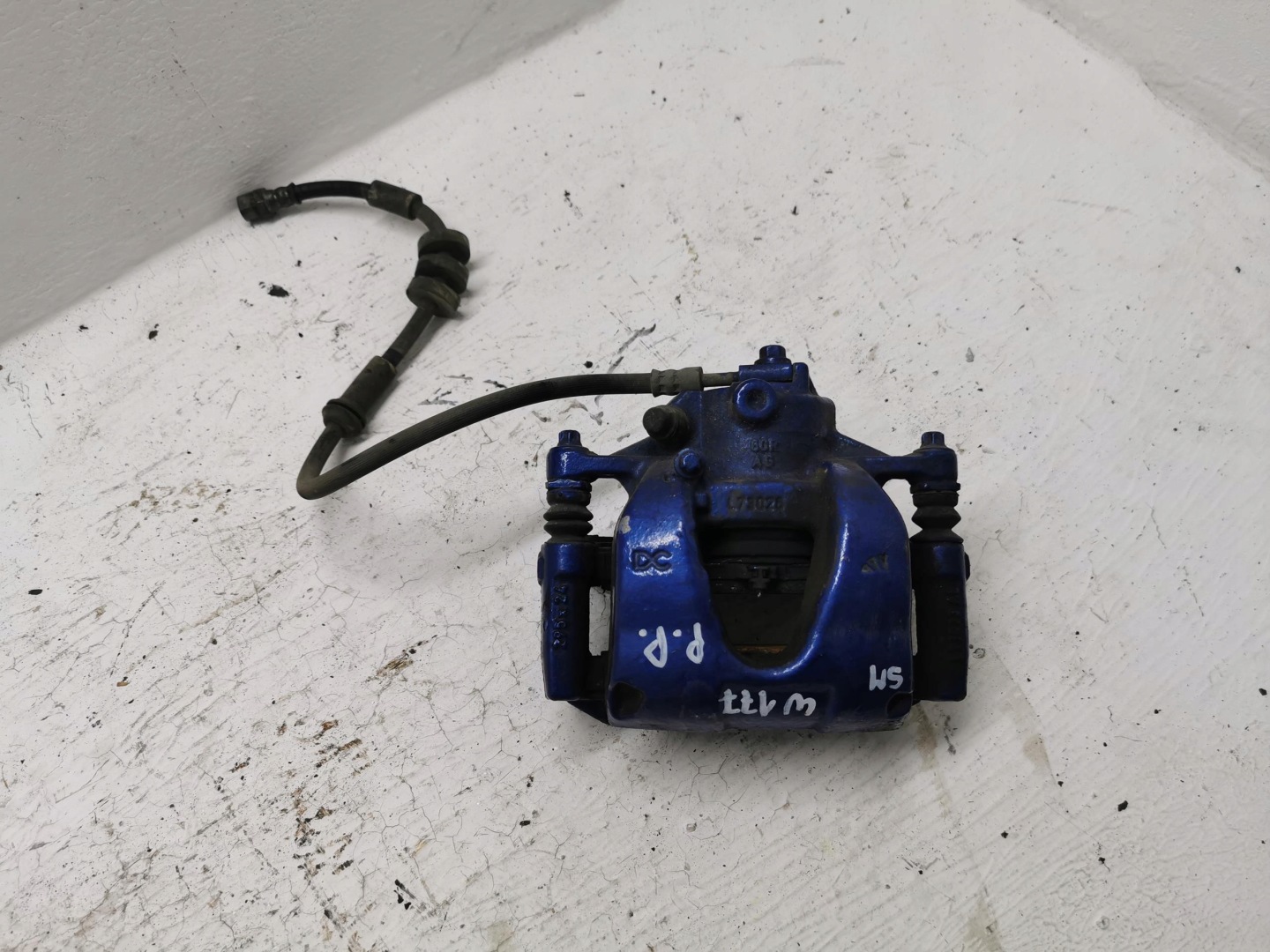 caliper brake right front MERCEDES A-KLASA W177
