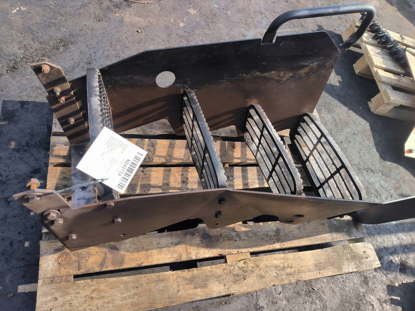STOPIEN left NEW HOLLAND T8.390