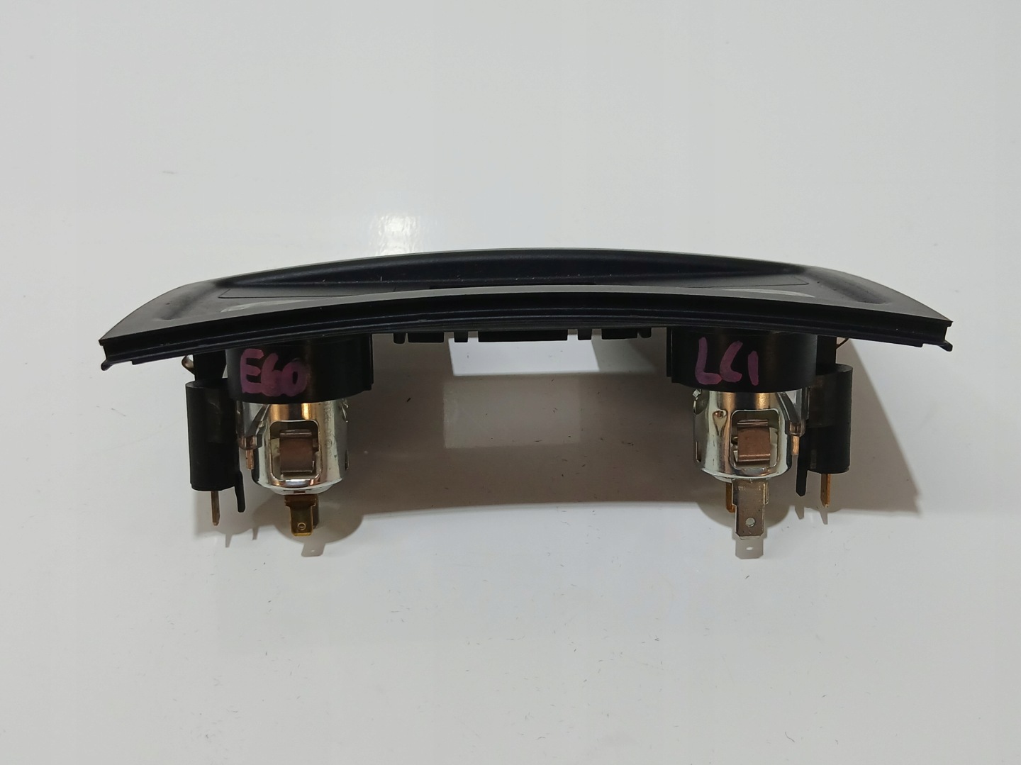 PANEL GNIAZDA ZAPALNICZKI BMW E60 E61 7034100