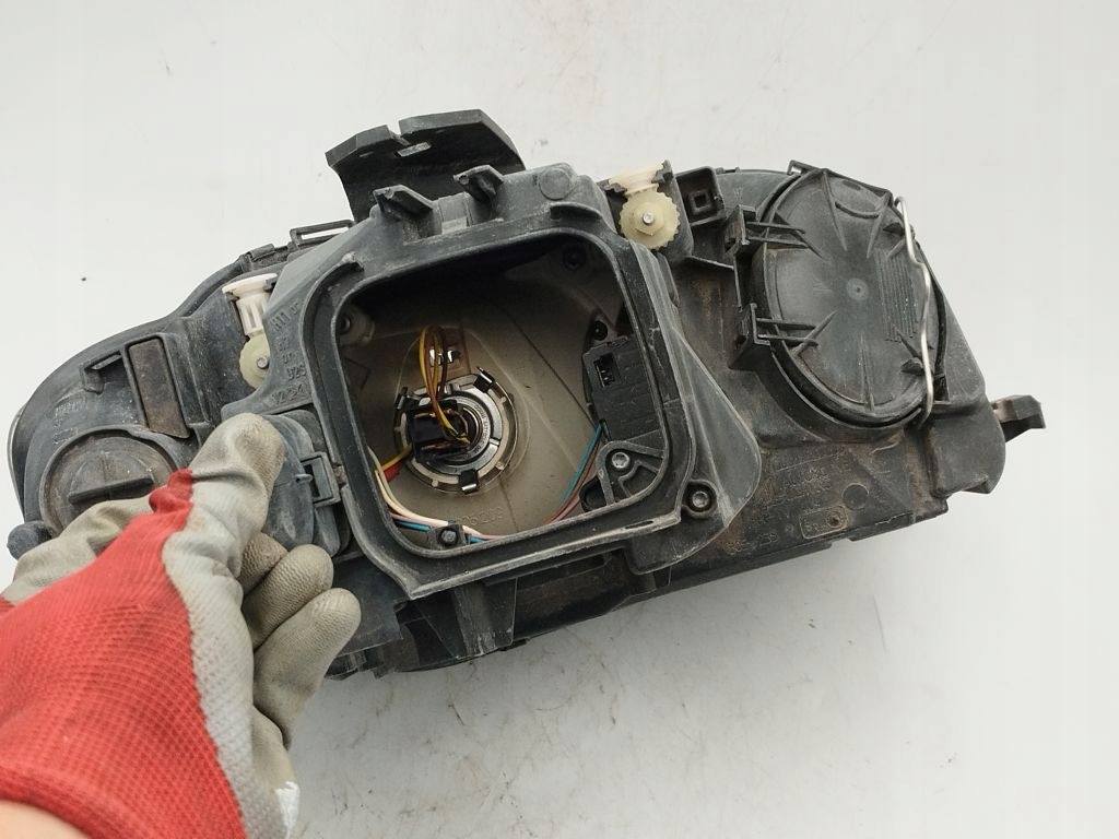 Audi A3 8P light left front front 8P0941003K