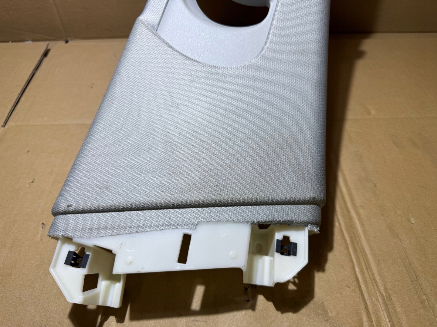 AUDI A6 C8 side cover right SLUPKA B 4K0867244C