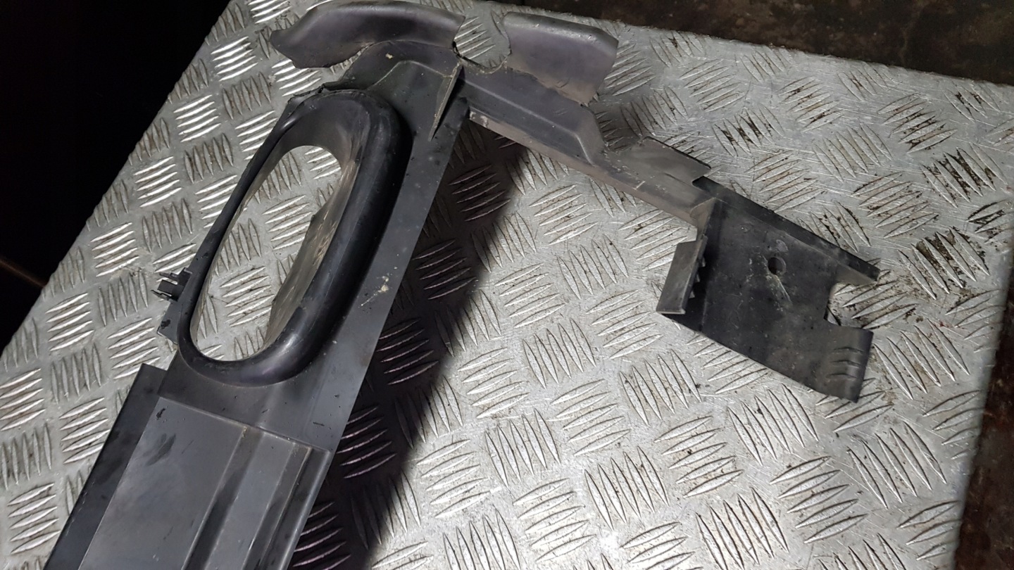 MERCEDES W203 COUPE intake air steering wheel, support panel for radiators