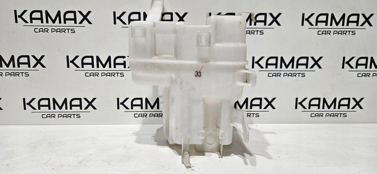 washer fluid tank front Lexus CT 200H 060851501