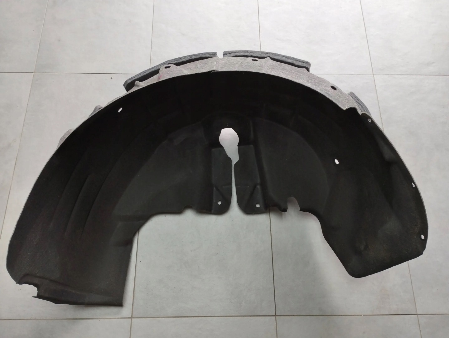 Audi A5 8T Radschale links heck