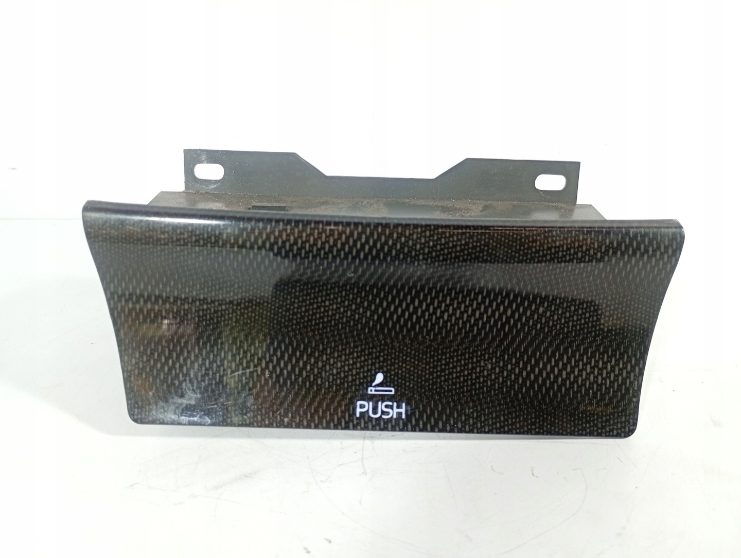 Volvo V40 95-04 passenger compartment ashtray OE 30809985