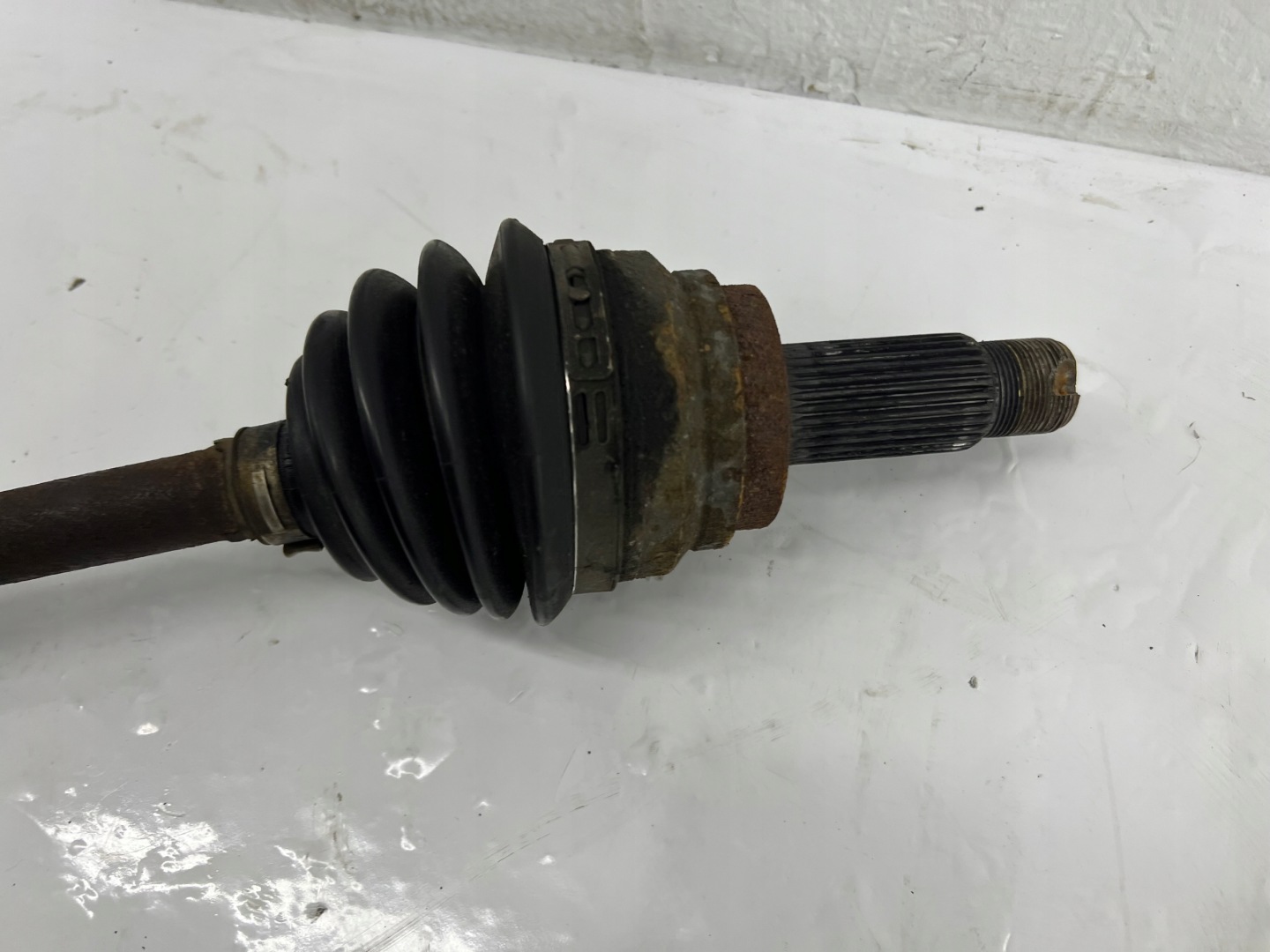 BMW X5 X6 E70 E71 3.0 D 286KM X-DRIVE semi-axis left front left front