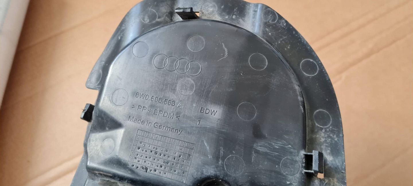 A4 B9 8W LIFT cover cap NADKOLA left left front 8W0805583A