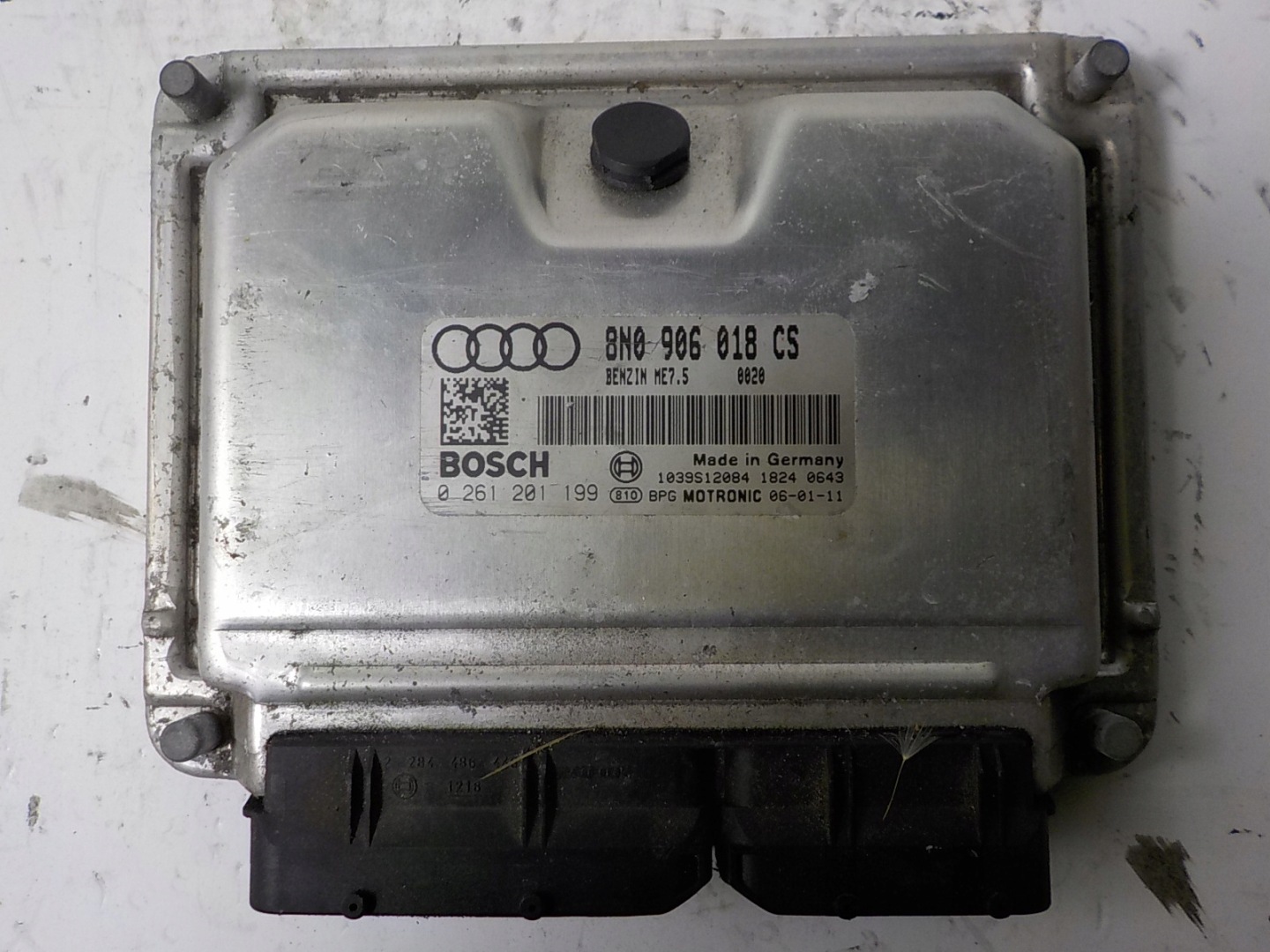 AUDI TT e 8N computer Centralina 8N0906018CS 0261201199
