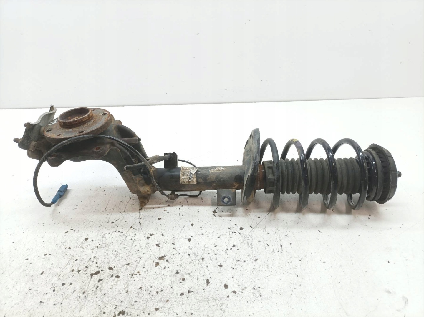 swing shock absorber right front 1.6 HDI 9810705180 Citroen C4 Cactus