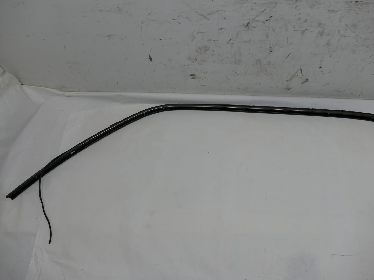 MERCEDES W124 COUPE moulding bodywork right C124