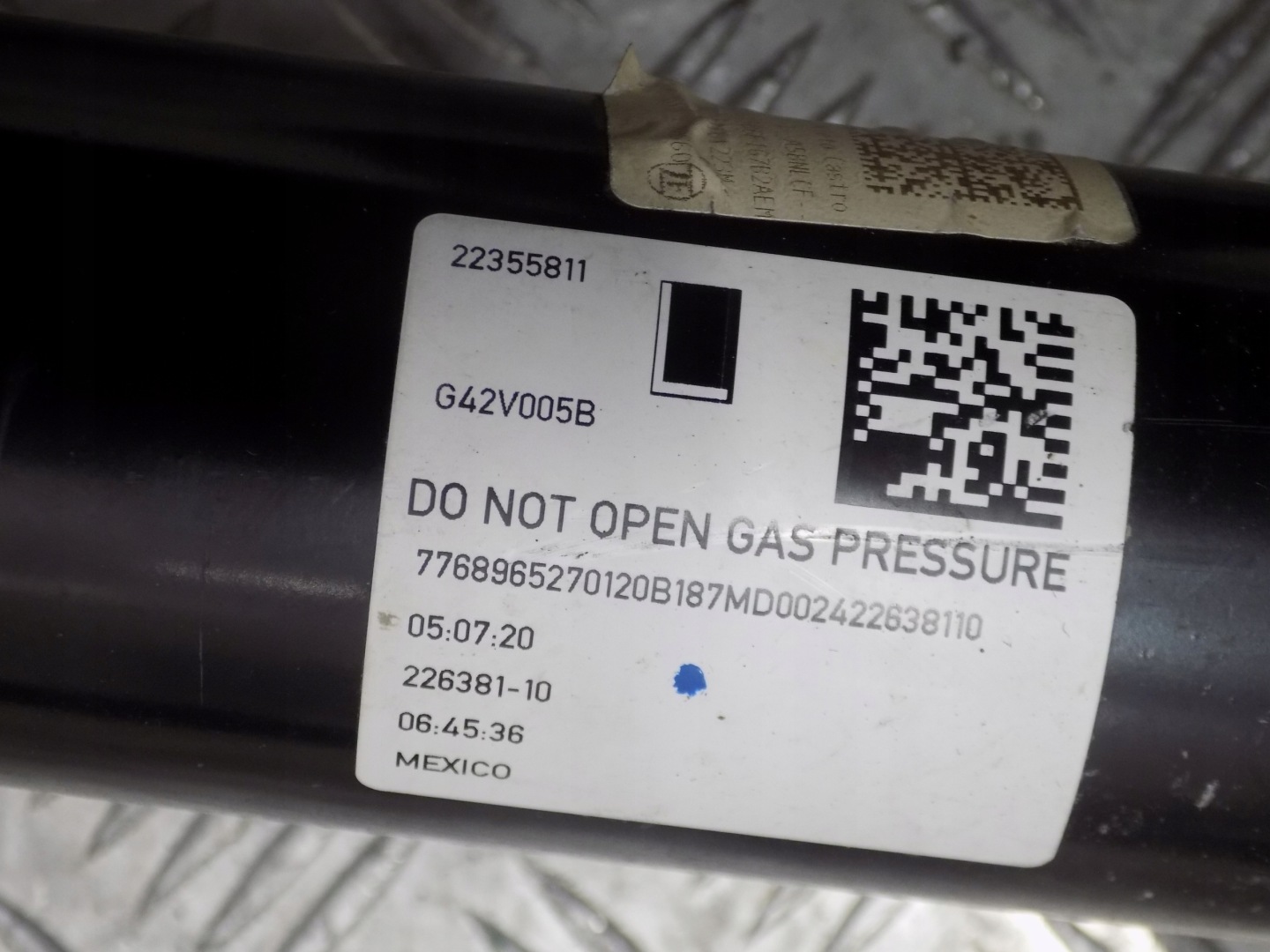 BMW 2 G42 shock absorber front right 6896528