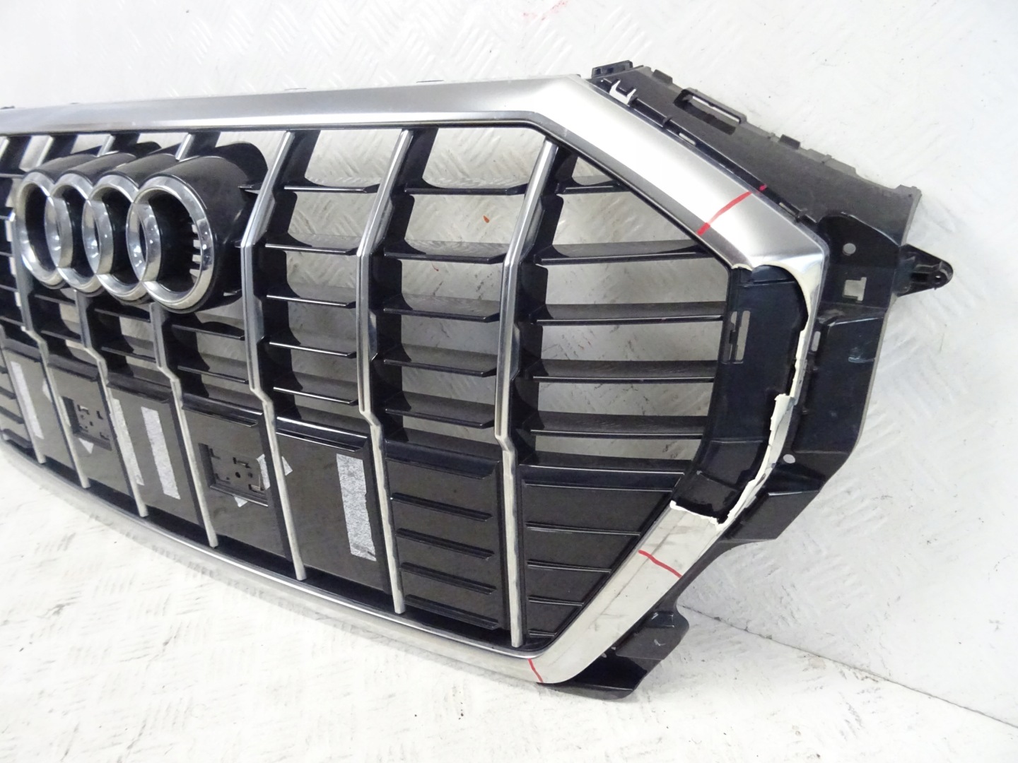 grill grille front front AUDI Q3 II 2 S-LINE 83A853651E