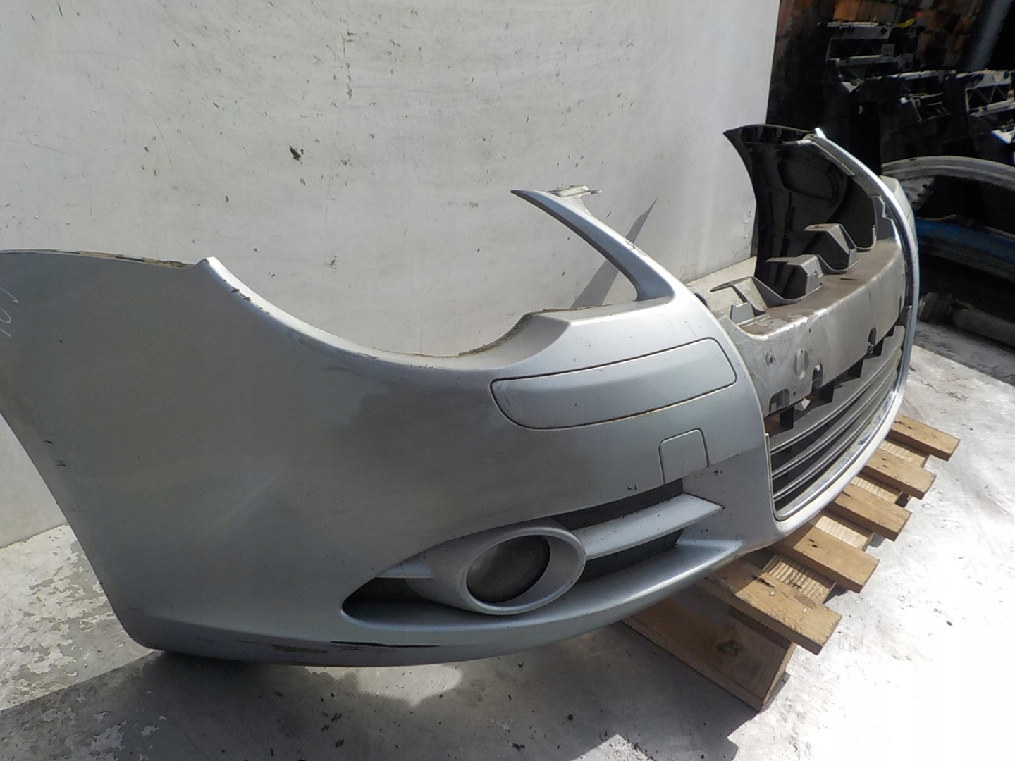 487 VOLKSWAGEN EOS bumper front front