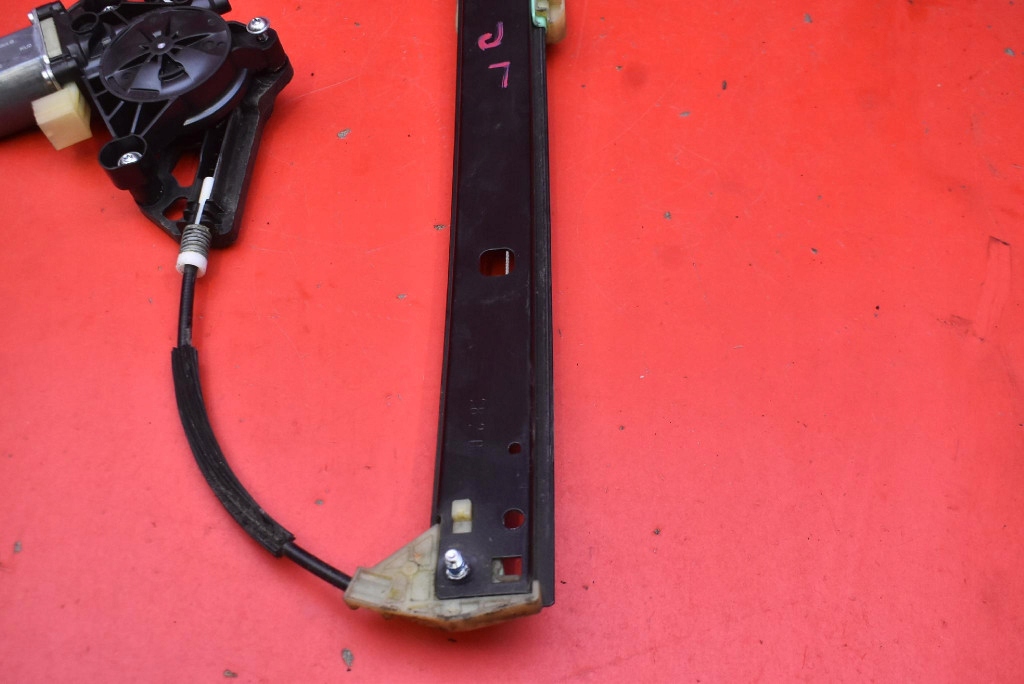 window regulator left front EU 5E0837461B SKODA OCTAVIA 3 III KOMBI 13-17