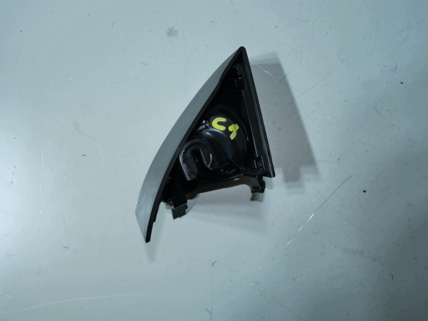 MERCEDES CLA W117 speaker covering door