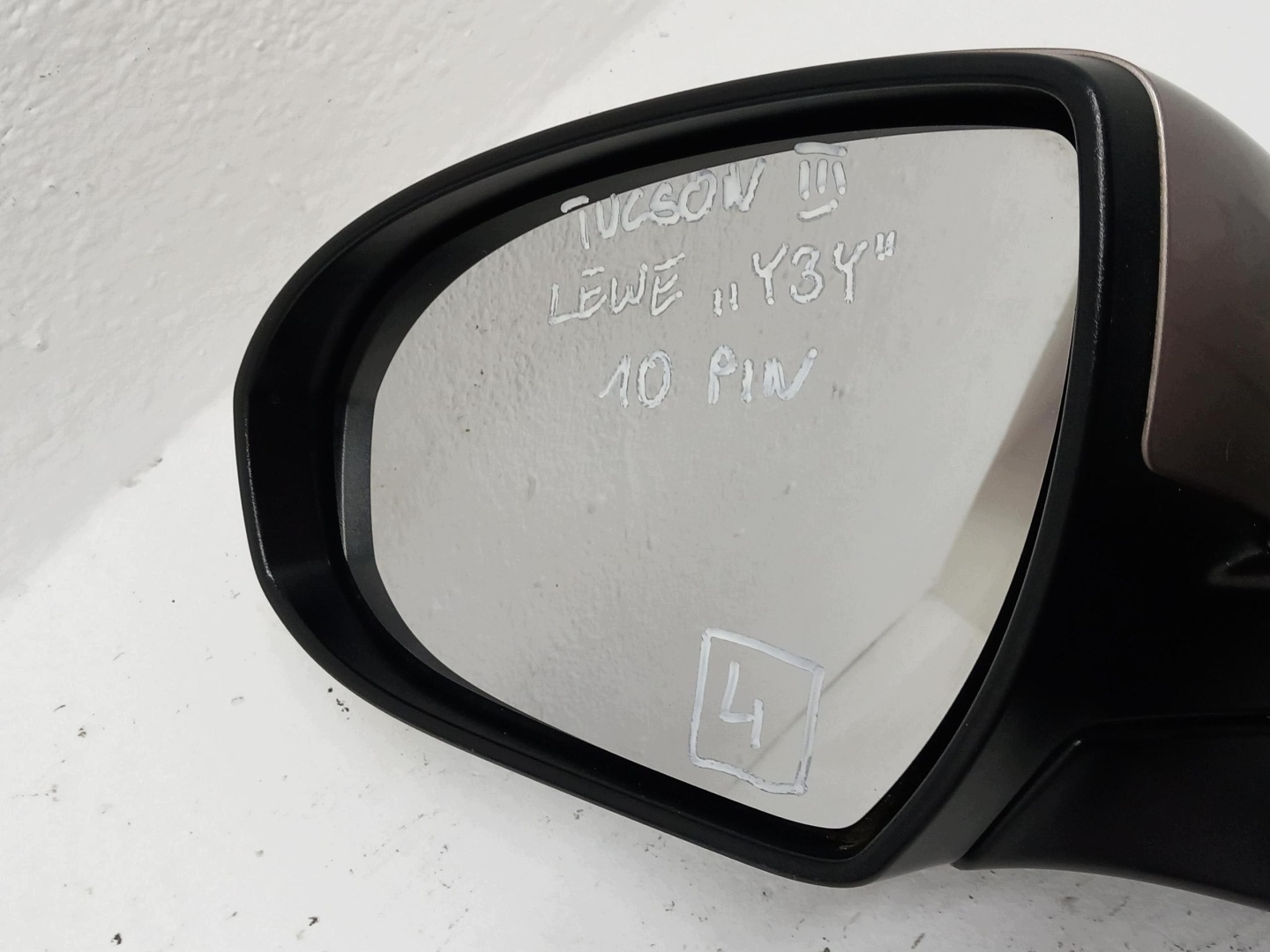mirror left HYUNDAI TUCSON III 10PIN code LAKIERU Y3Y