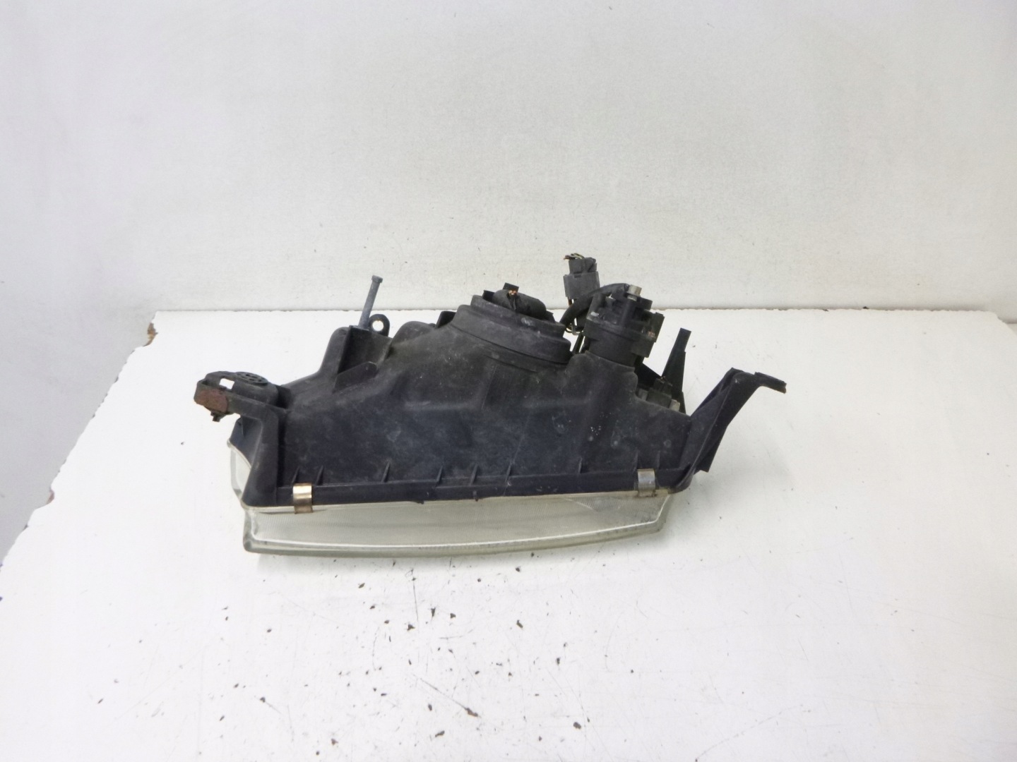 light front Subaru Legacy II BD 1998r.