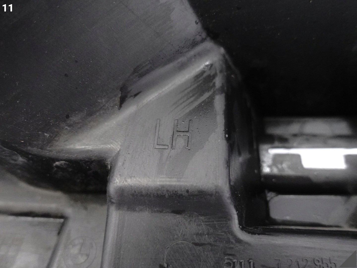 BMW X3 F25 10-14 ZWYKLY holder support W bumper front left 7212955