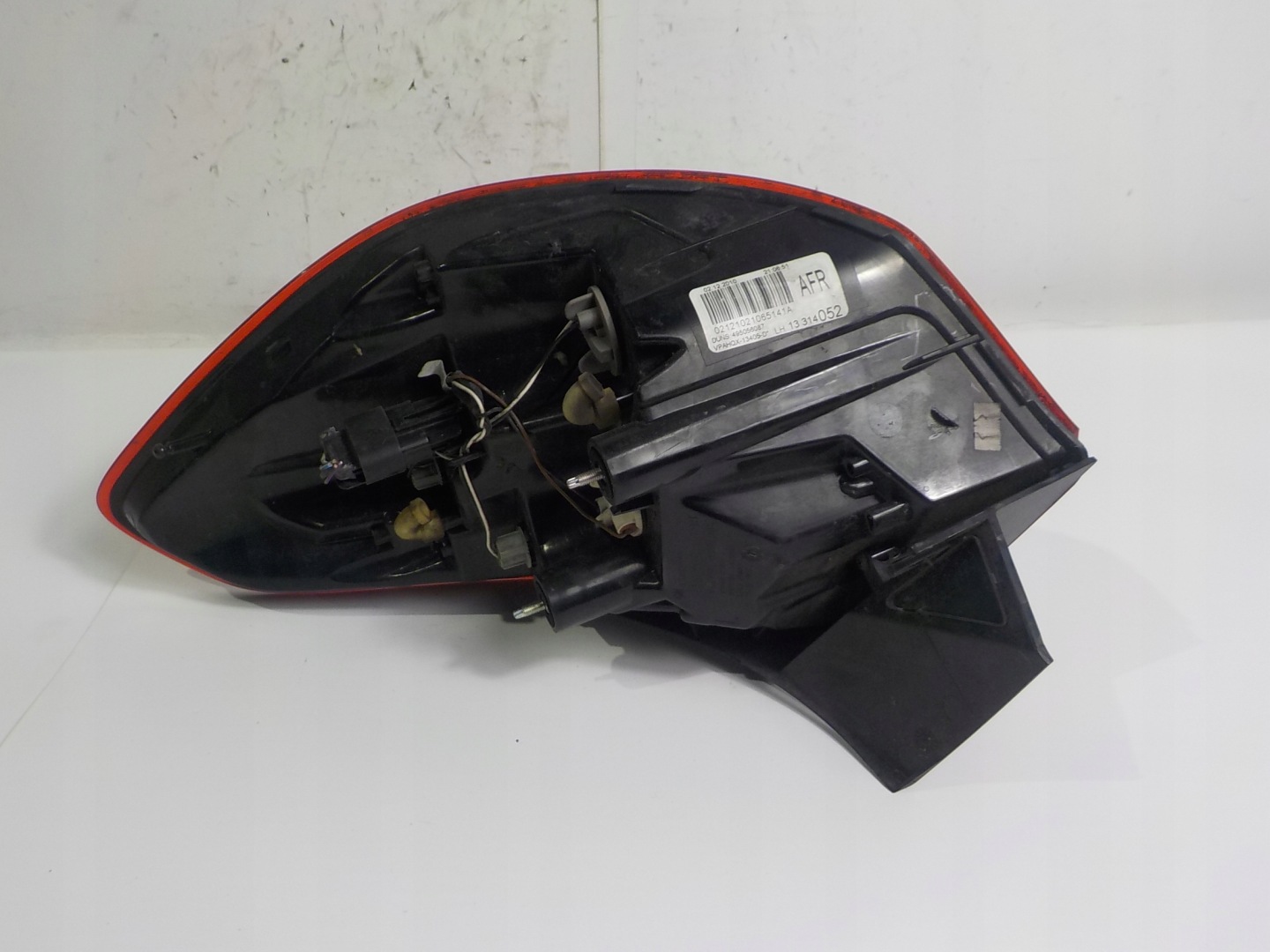 OPEL ASTRA IV J KOMBI light left rear left rear part CIEMNA