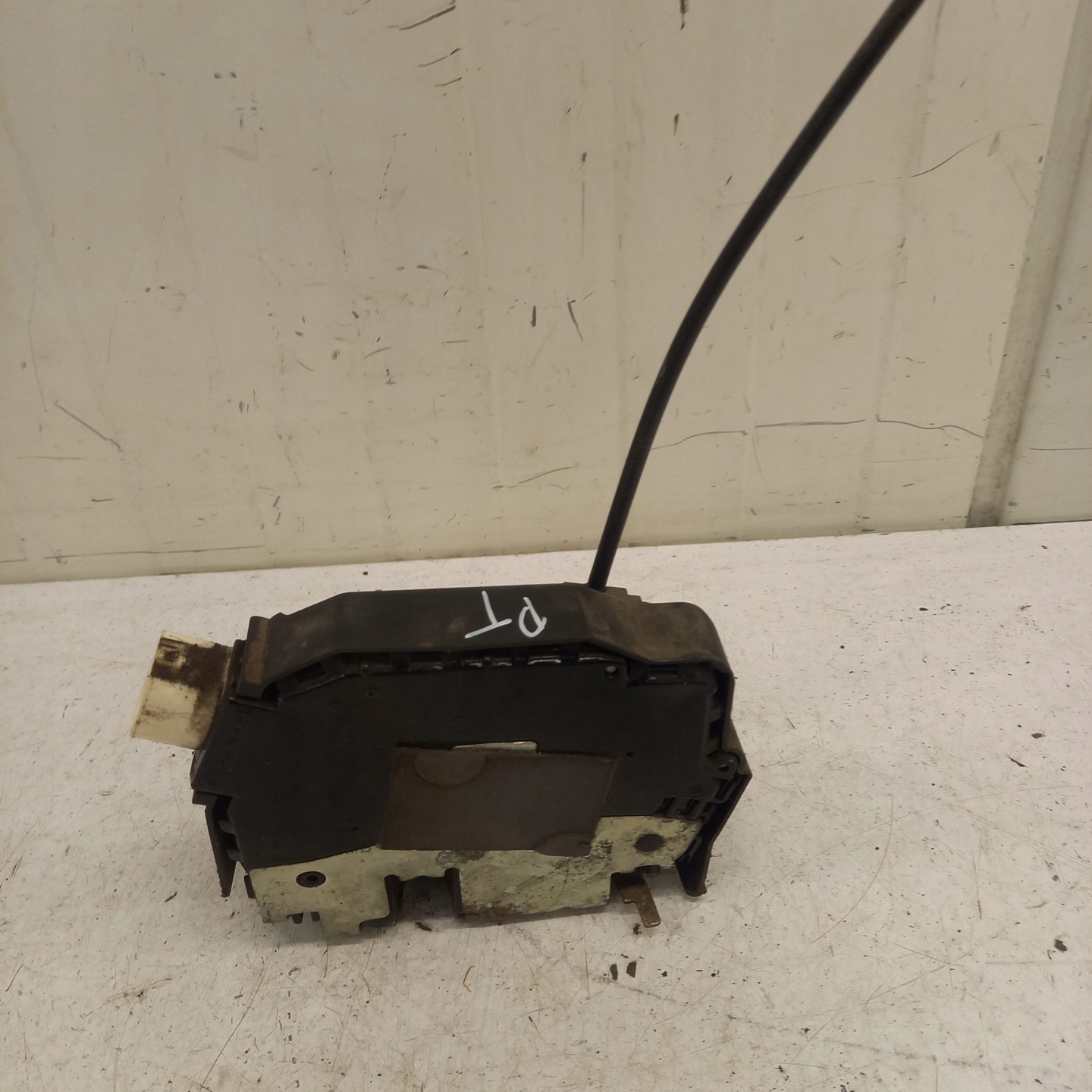 lock door right rear part rear LAND ROVER FREELANDER 8 PIN