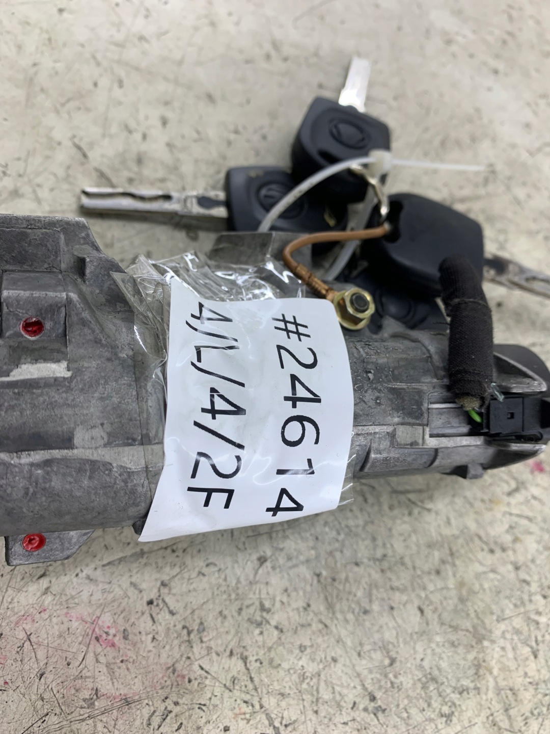 VW PASSAT B5 GOLF IV ignition + key 4 SZTUKI 4B0905851C