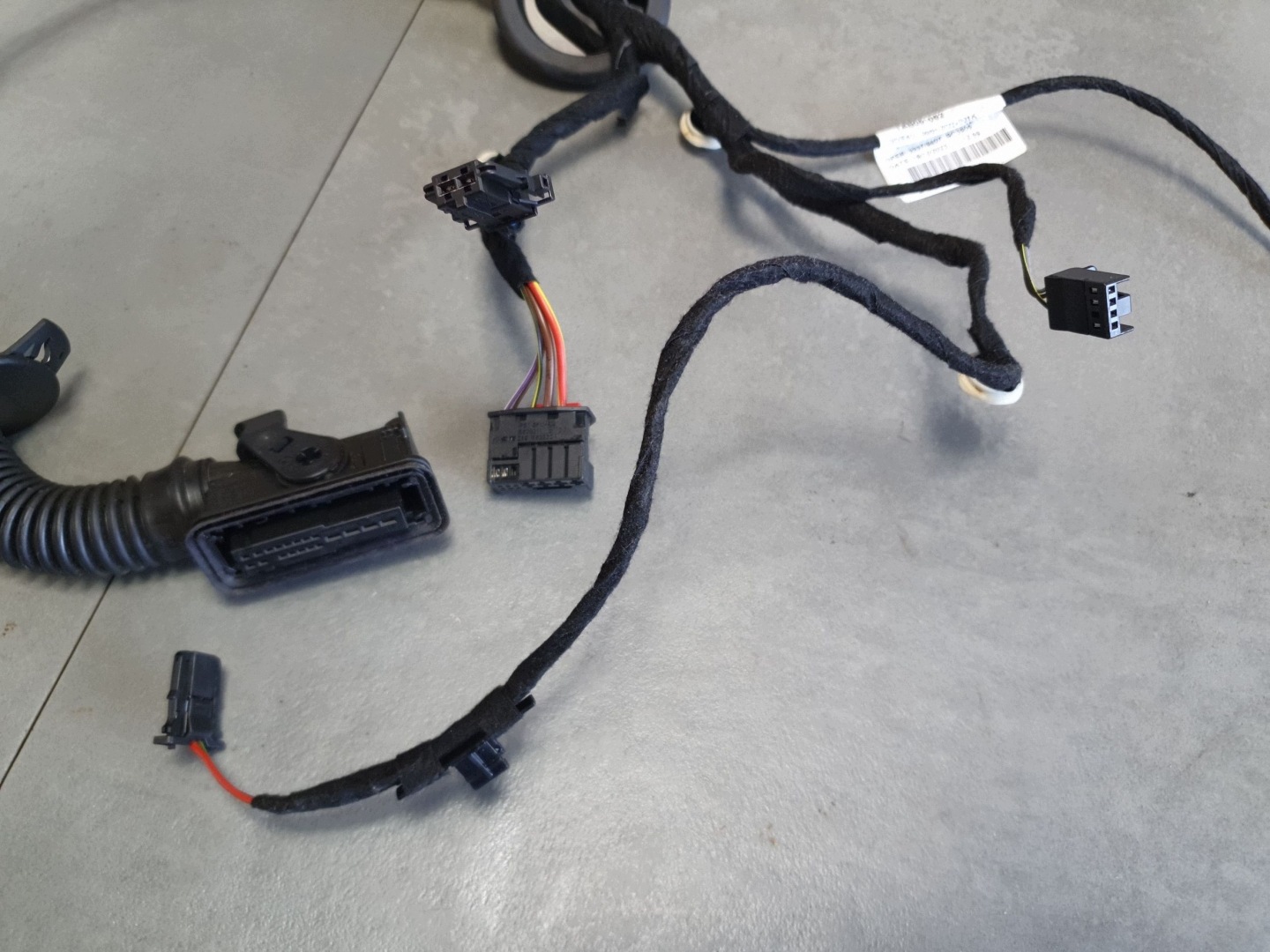 Cupra Leon IV Kombi bundle door left rear part tylnych 5FA971161H