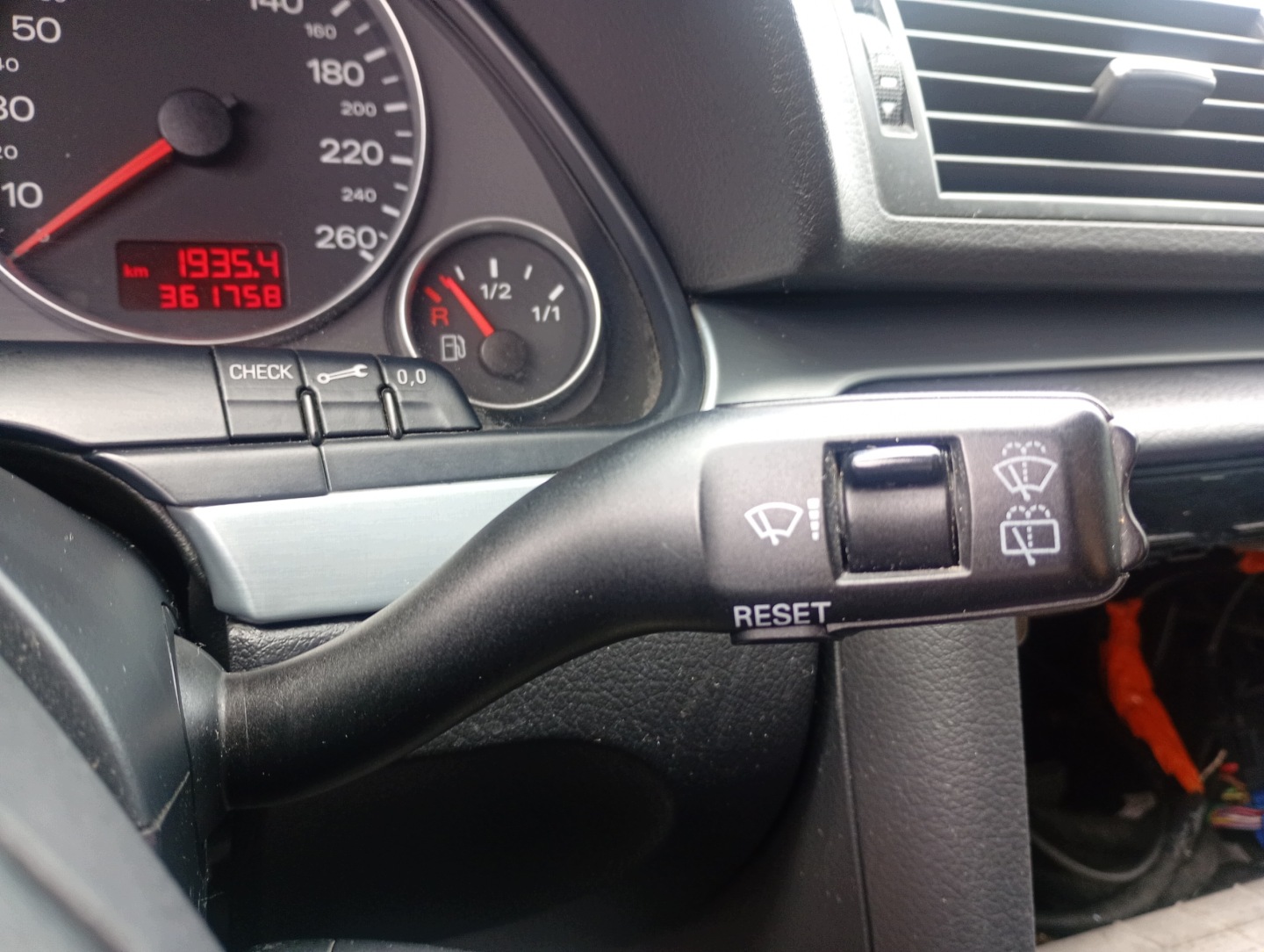 Interrupteur commande phares feux ZESPOLONY Volant Audi A4 B7 05-08