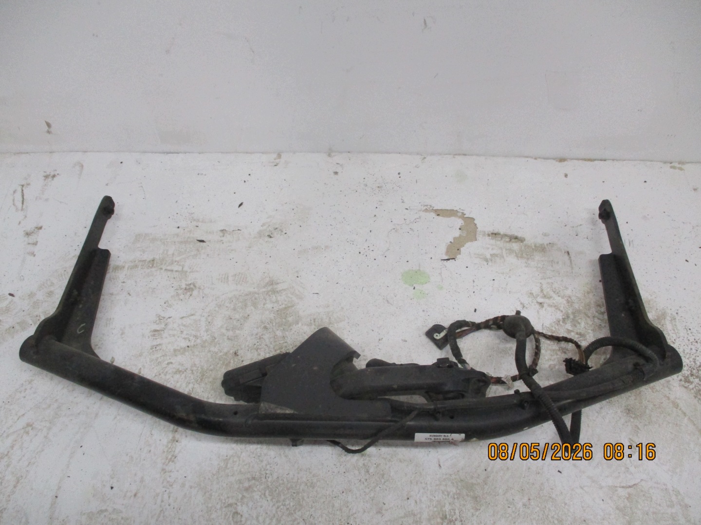 bumper support towing SKODA KODIAQ SEAT ATECA 575803880A
