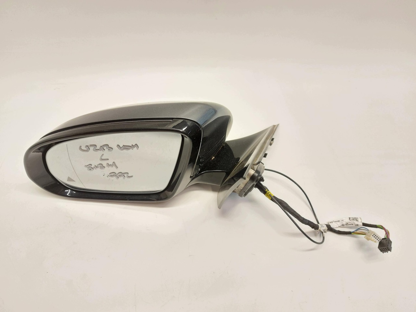 MERCEDES W213 E300de Kombi mirror left 8+8+1 PIN 992 RHD