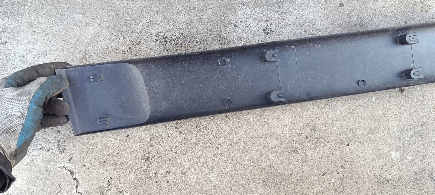 moulding door right front PEUGEOT PARTNER 9620864377