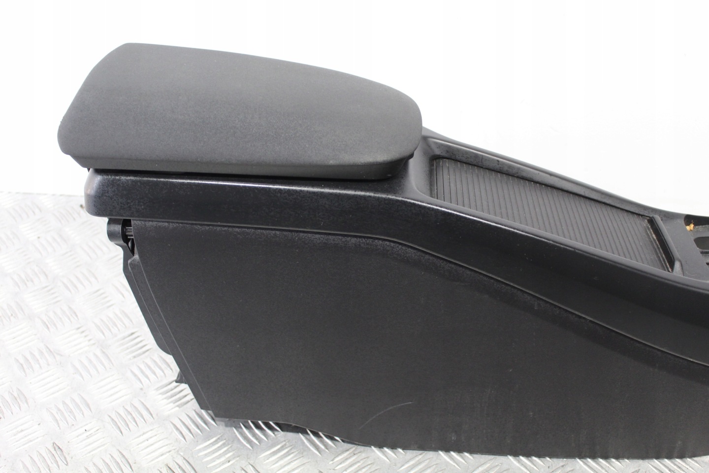 TUNEL central armrest VOLVO V40 CROSSCOUNTRY