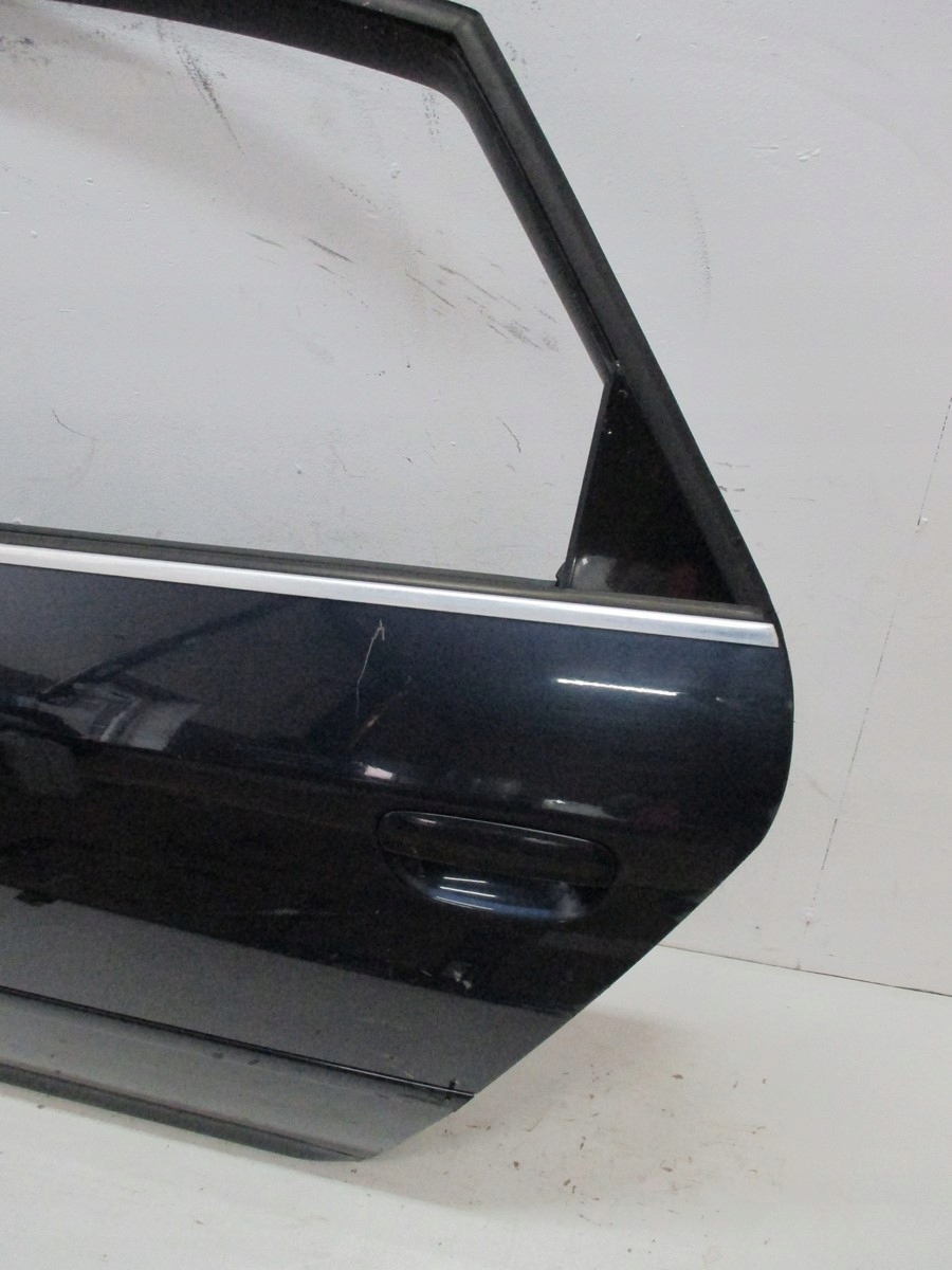door left rear. AUDI A6 4B0 sedan