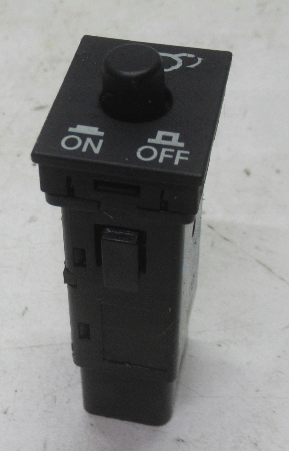 HYUNDAI IX 55 switch bonnet boot