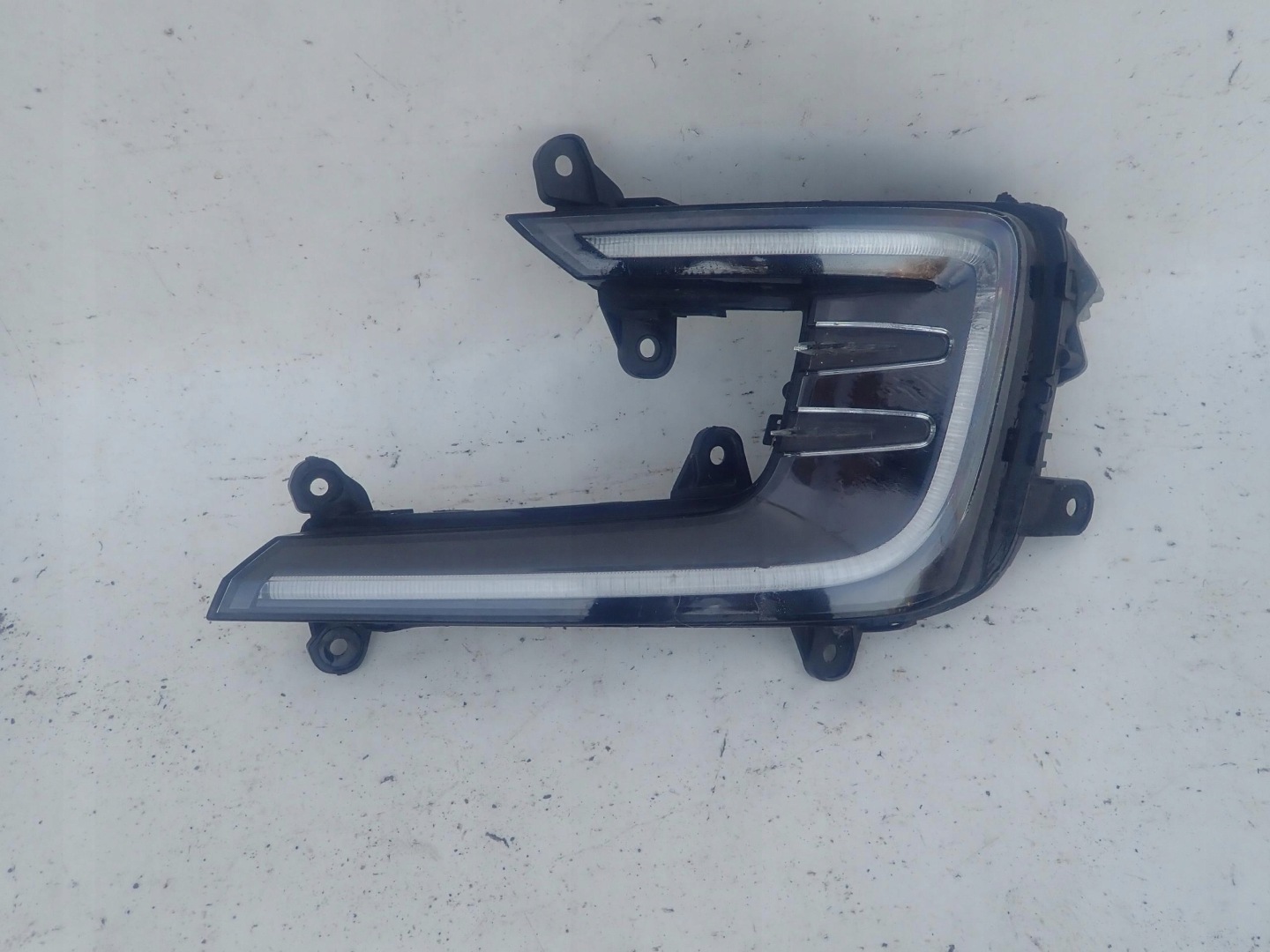 VW PASSAT B8 14-19 GTE Nebelscheinwerfer links DRL LED