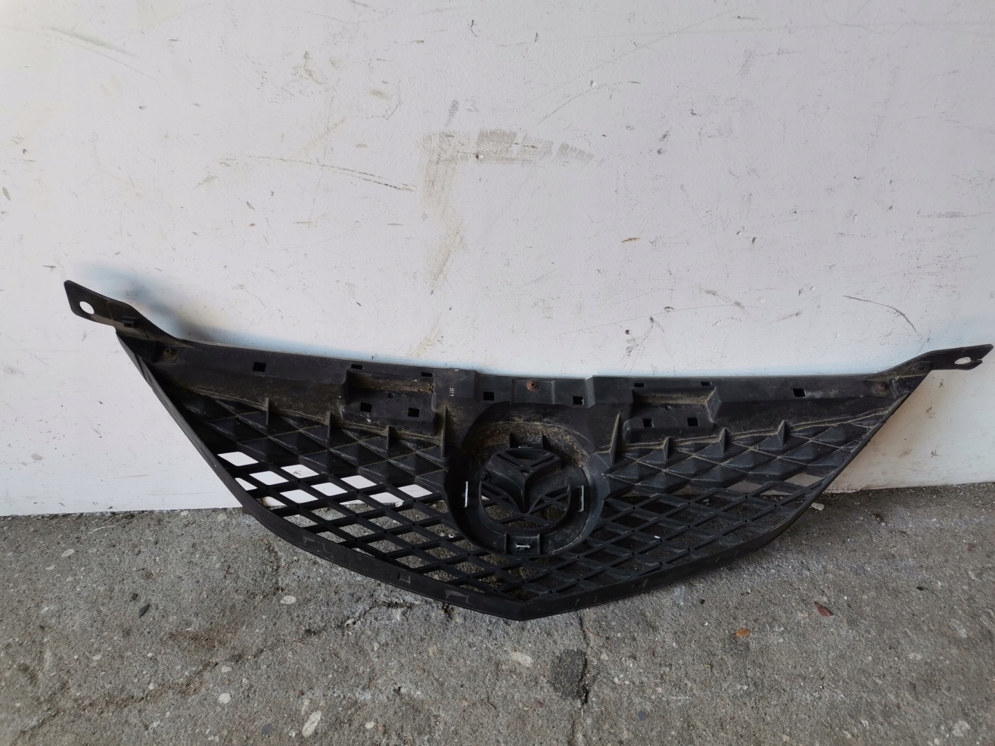 Grille MAZDA 6 GG 2002-2008 GJ6A50712