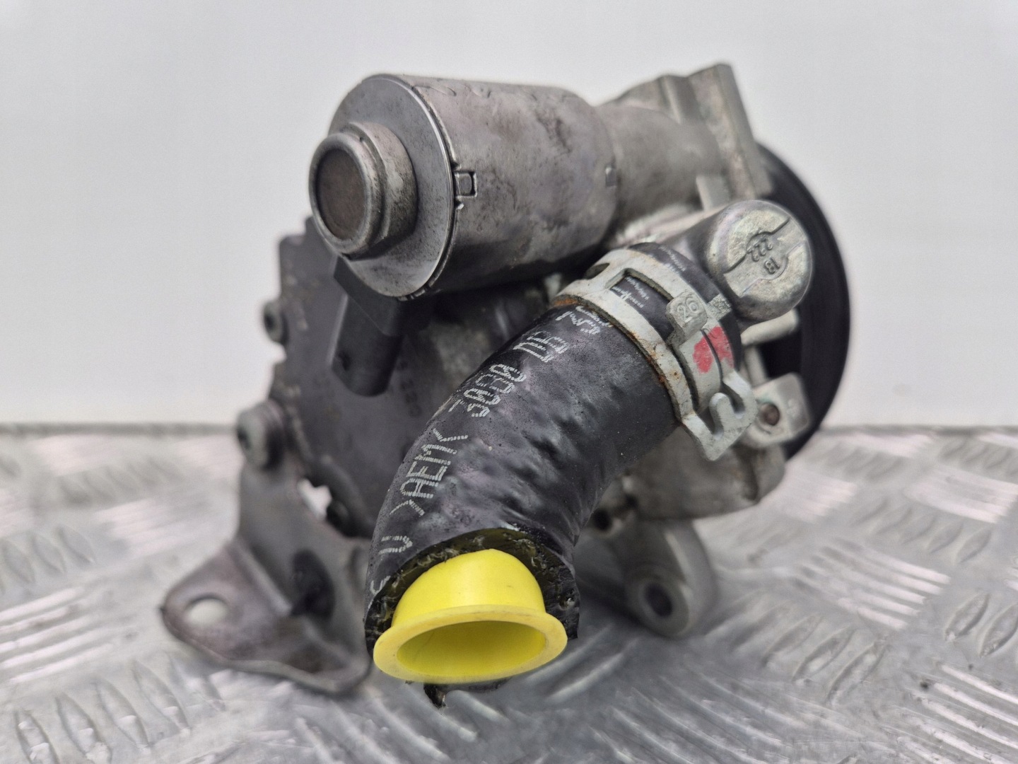 Mercedes E350 CDI W212 pompa servosterzo A0064664801 OM642850