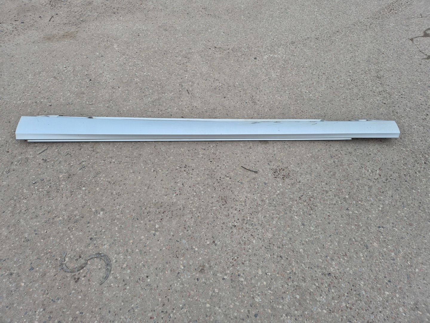 moulding threshold exterior left 2126900140 MERCEDES W212