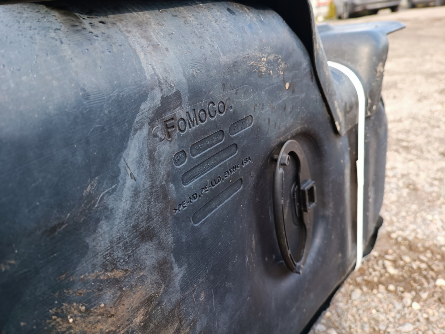 tank fuel tank complete pump Ford F350 6.7 2017