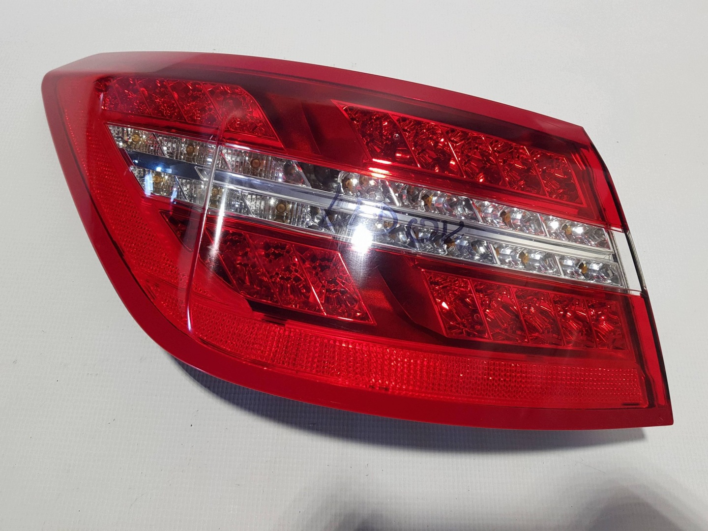 light left rear part left rear MERCEDES W207 COUPE CABRIO A2079060158