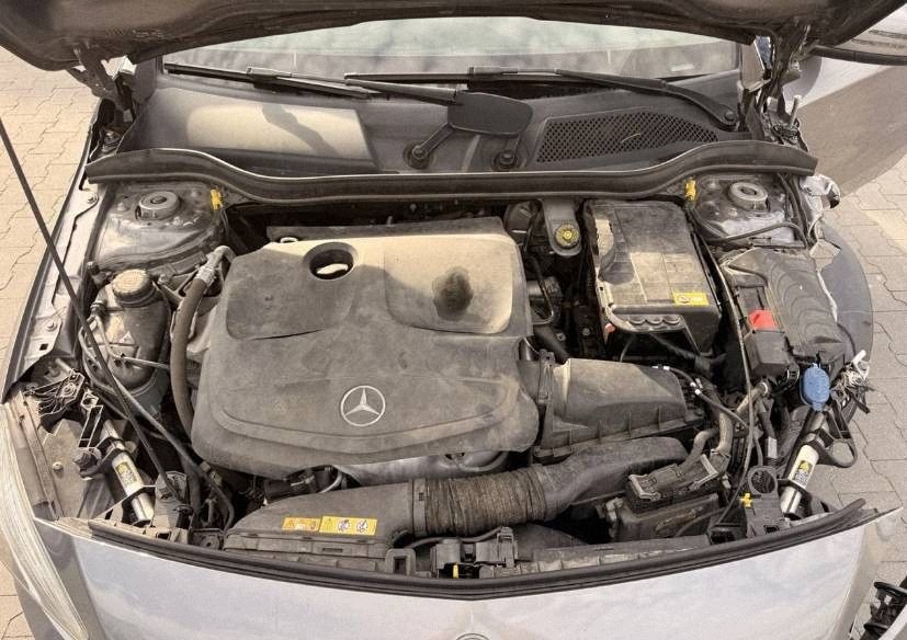 MERCEDES A180 A-klasse W176 motor 1.6 CGI TURBO M270910 270910 E16 122KM