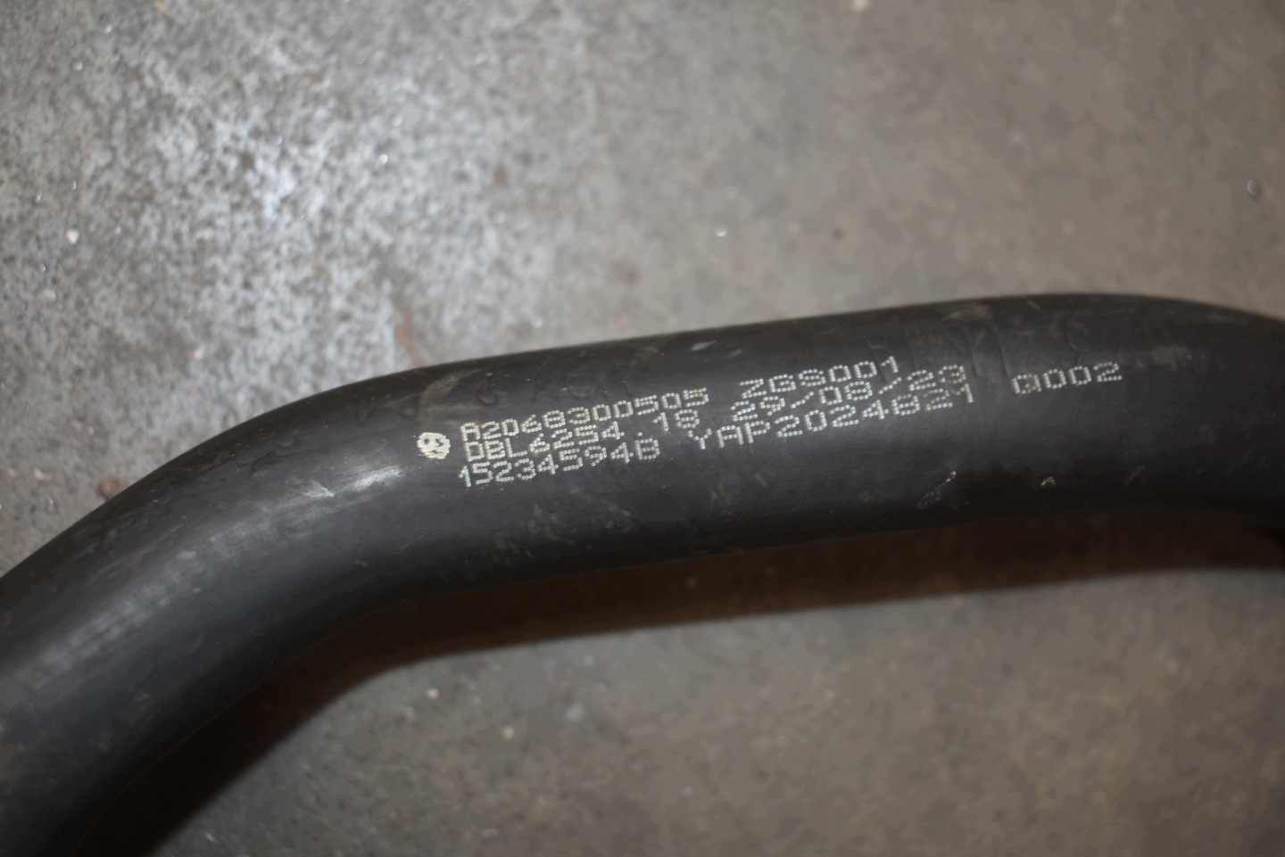 IDEALNY prijenos vode MERCEDES W206 1