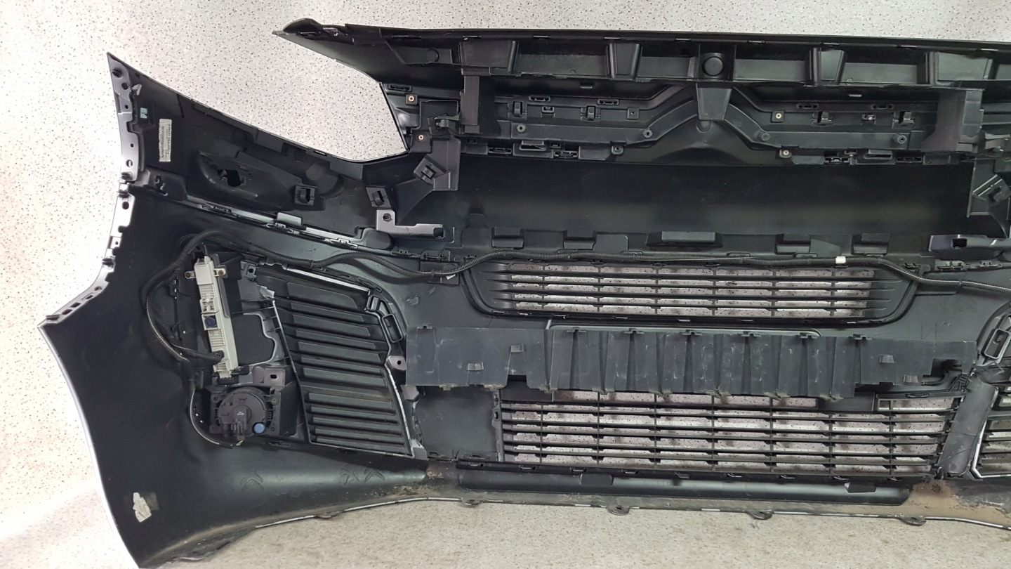 CITROEN JUMPY 3 III 2016 - bumper front 3303